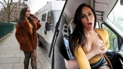 Free ride_ Samantha sucks and earns the back seat featuring Samantha Jayne